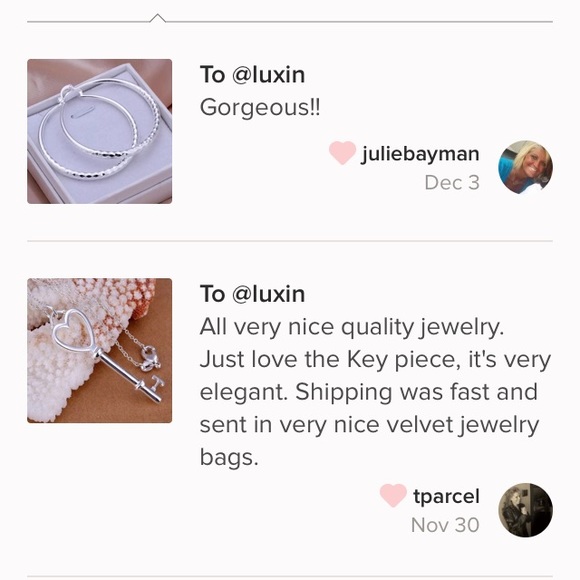 Double Hear Necklace - Picture 5 of 5